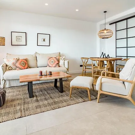 Lae11.2d - Large Terrace With Stunning Views